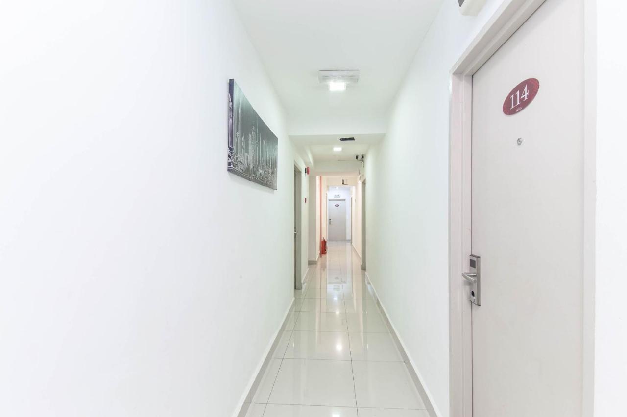OYO 325 Damansara Inn Petaling Jaya Luaran gambar