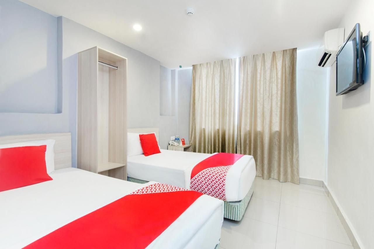 OYO 325 Damansara Inn Petaling Jaya Luaran gambar
