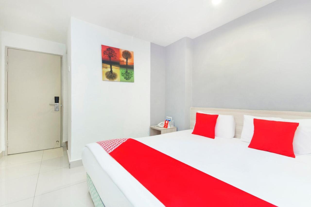 OYO 325 Damansara Inn Petaling Jaya Luaran gambar