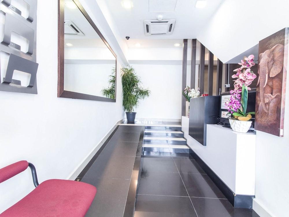 OYO 325 Damansara Inn Petaling Jaya Luaran gambar