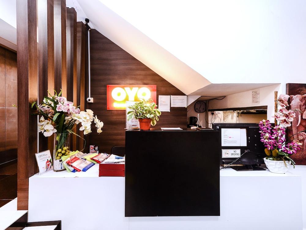 OYO 325 Damansara Inn Petaling Jaya Luaran gambar