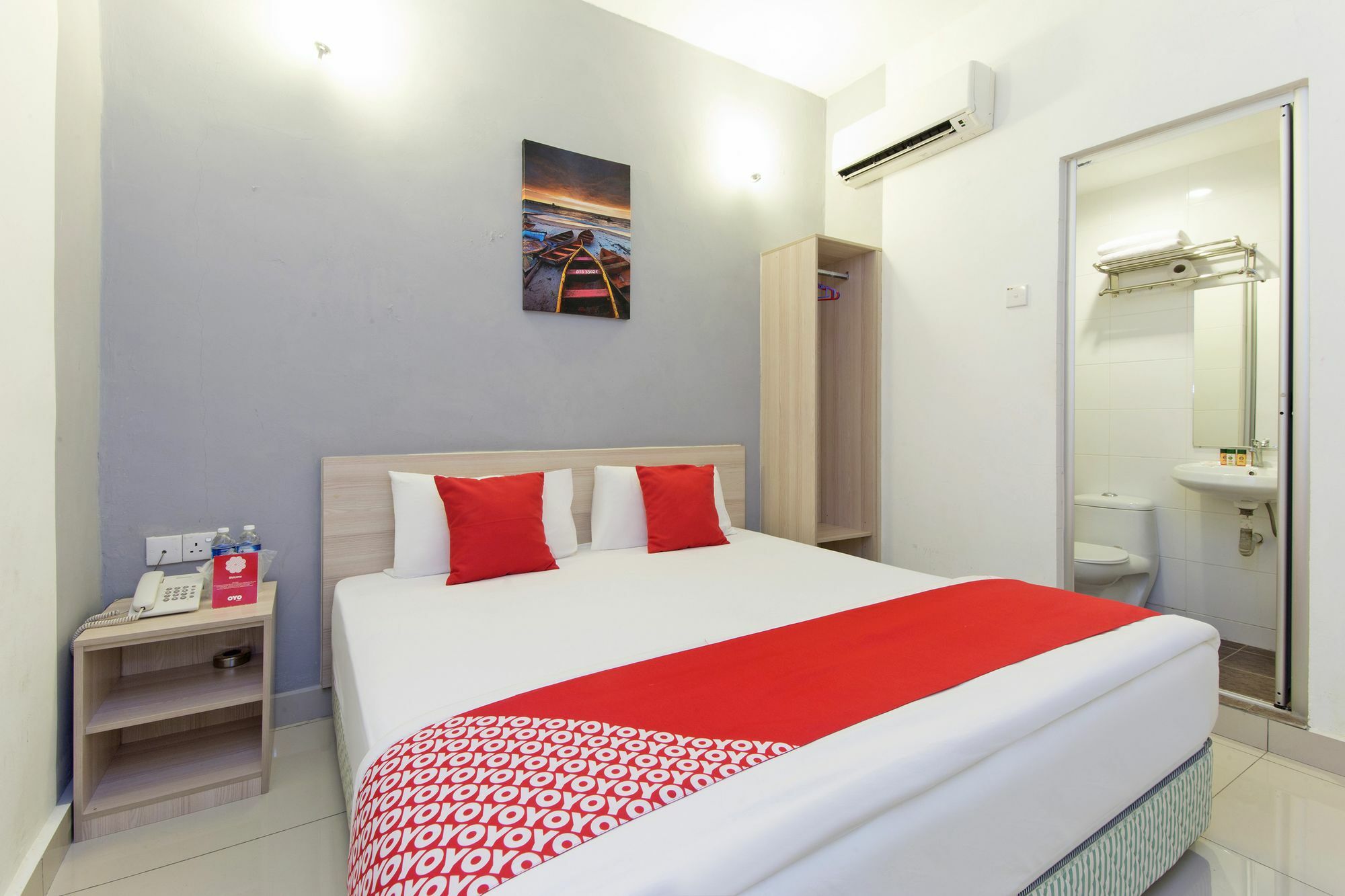 OYO 325 Damansara Inn Petaling Jaya Luaran gambar